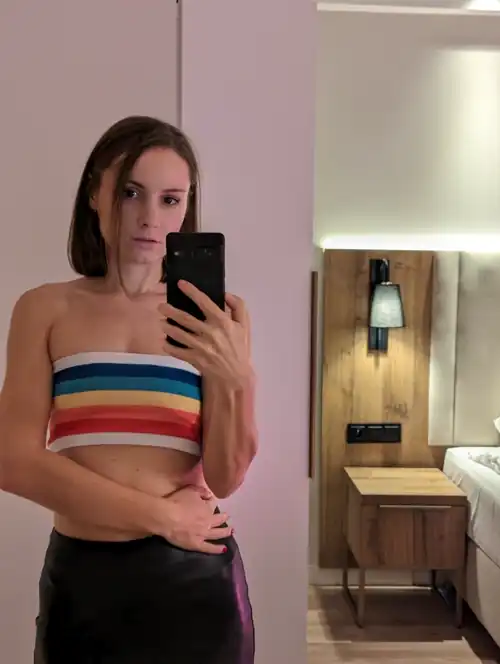 I'm a girl in a hotel room