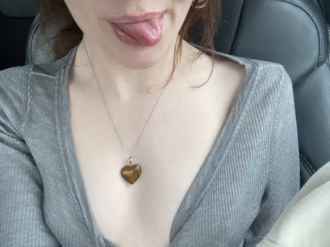 sittin in my car (in public ;3 )