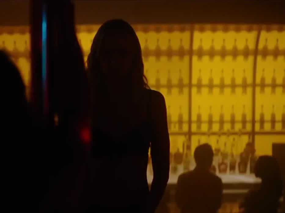 Scene from “Pain Hustlers” 2023