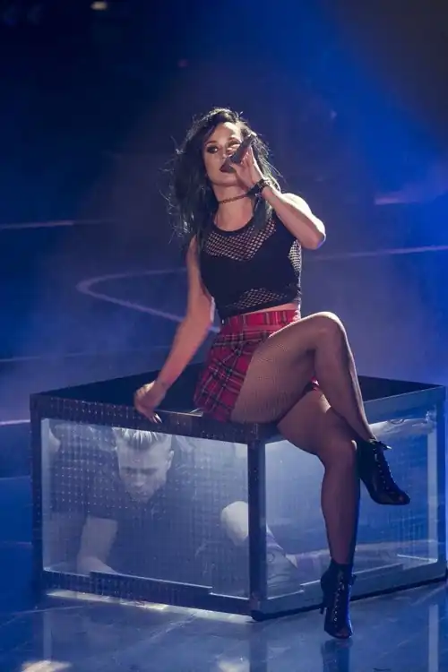 Look at those legs!