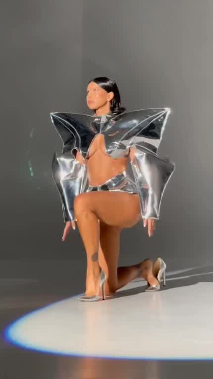 Bad Girls music video 18.8.