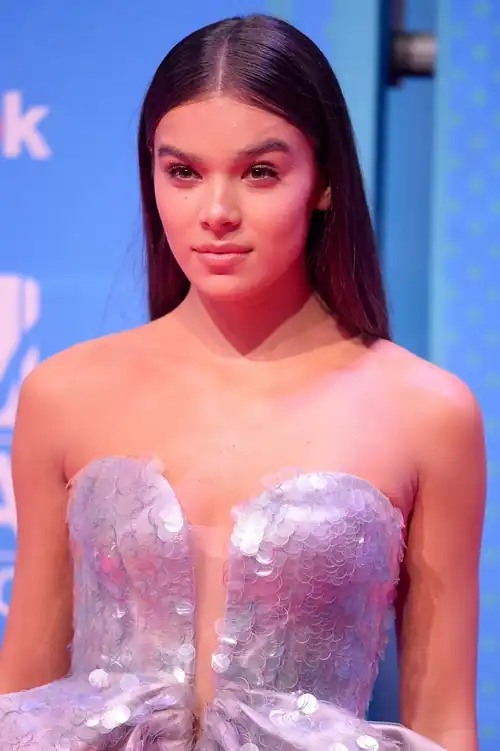 This goddess is unmatched she’s so fucking hot it’s absolutely insane and all I want to do all day every day is pump for her