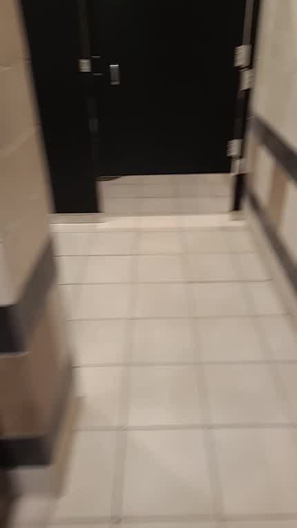 Bathroom Break in the First Pantyhose of the Season... (F)47