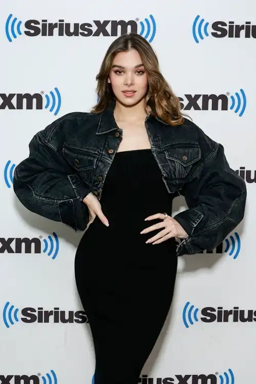 Hailee Steinfeld