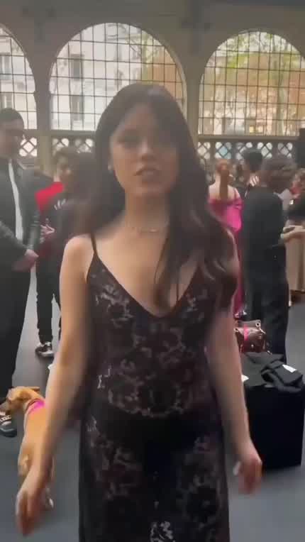Jenna in this interview at the Valentino show for Paris Fashion Week literally rearranges my insides 😳😩🥵