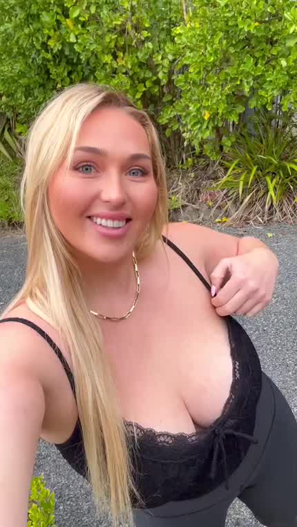 Always happier with my titties out