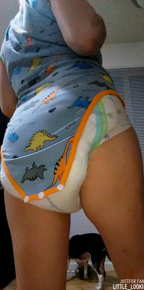 Dis was my bdf i forgot to post 👉🏻👈🏻 don't mind da doggo lol...she likes to photobomb lol