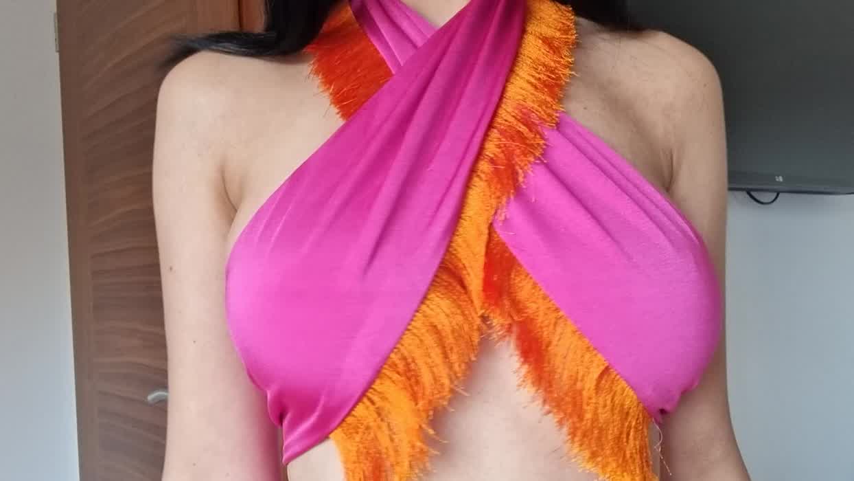 Big tit small ghostie nip