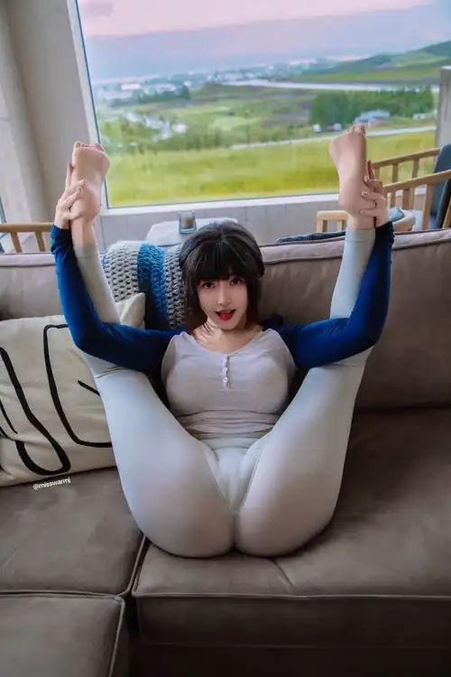 Pretzel position