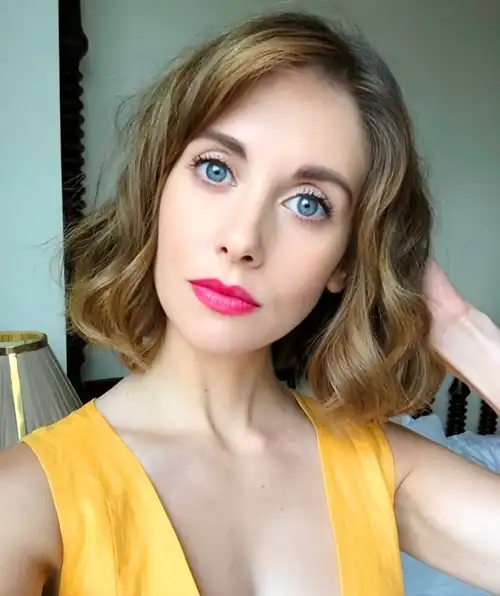 Blue-eyed angel (for the Build series interview, 2019)