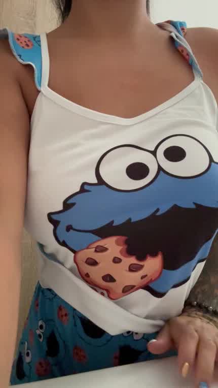 Colombian Titty monster 😂