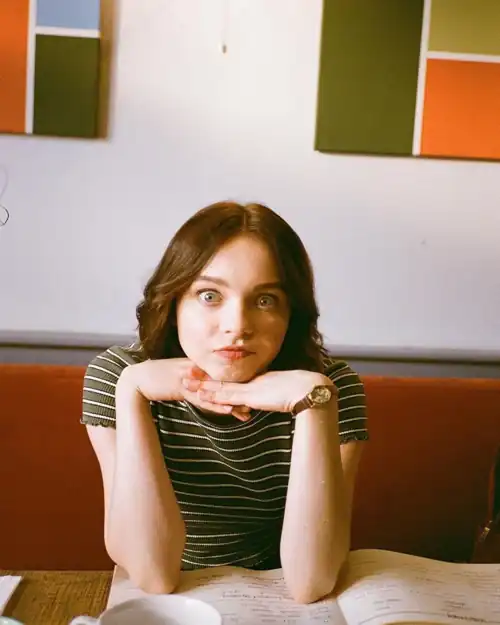 POV: You're on a date with this cutie. Emma is so girlfriend material 🥰🥰🥰