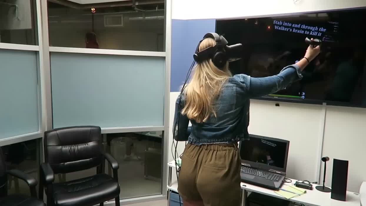 Naomi Kyle On A VR