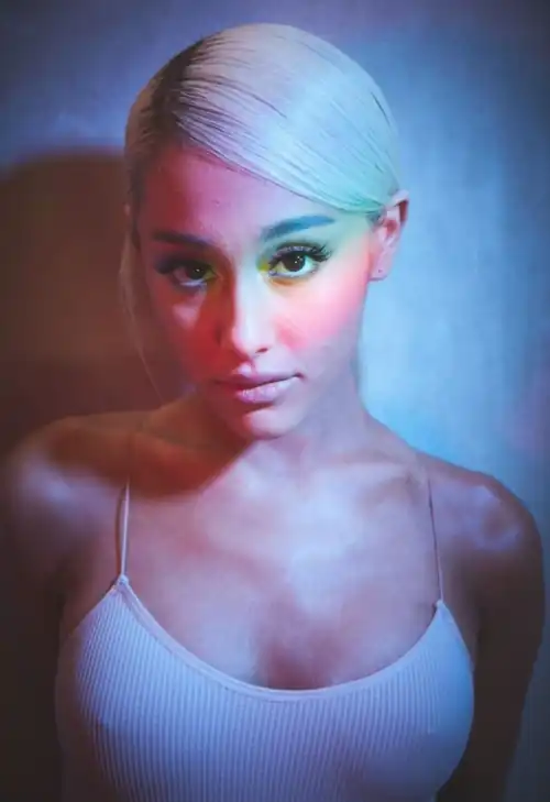 Ariana’s fuck me eyes
