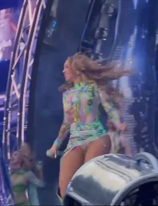 Bey on stage