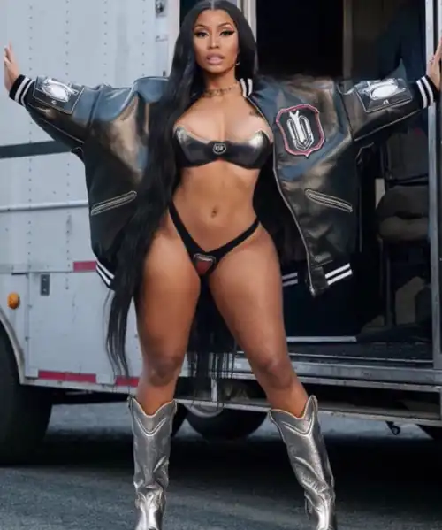 Need to get explicit and nasty with someone over nicki 