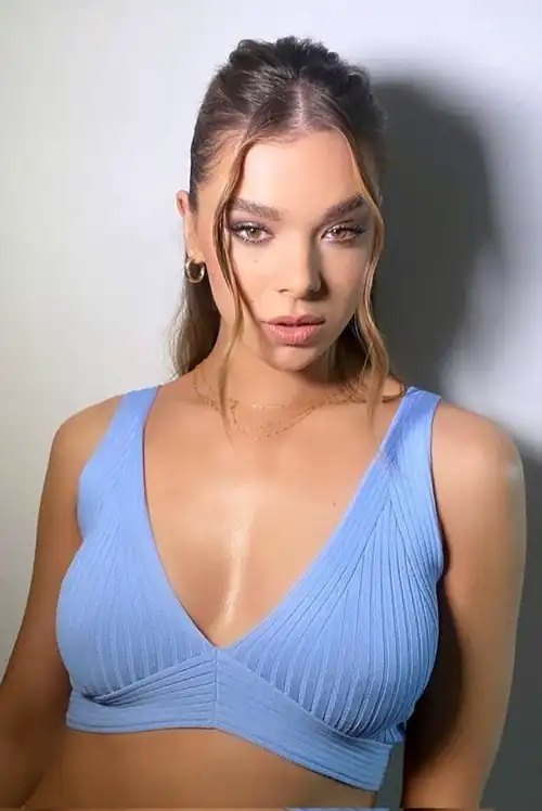 Hailee Steinfeld 