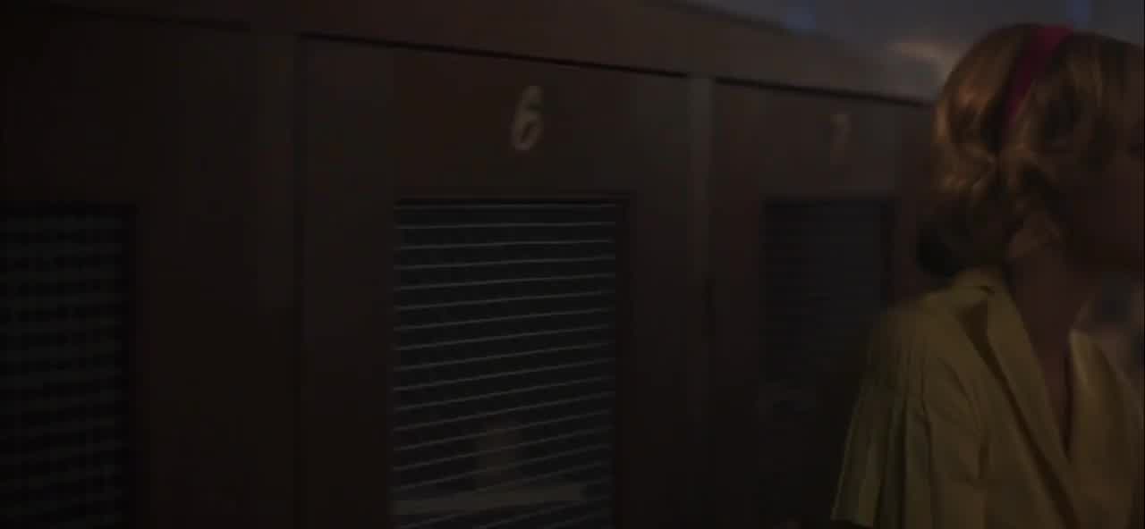 Betty & Veronica kissing 