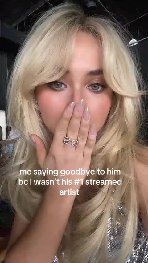 Blowing a kiss TikTok 7/30/2024