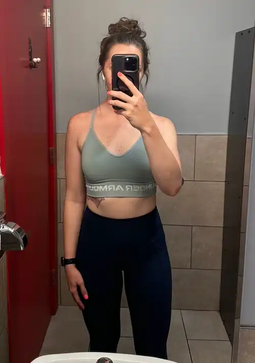 quick gym selfie... just to prove I went. 😈