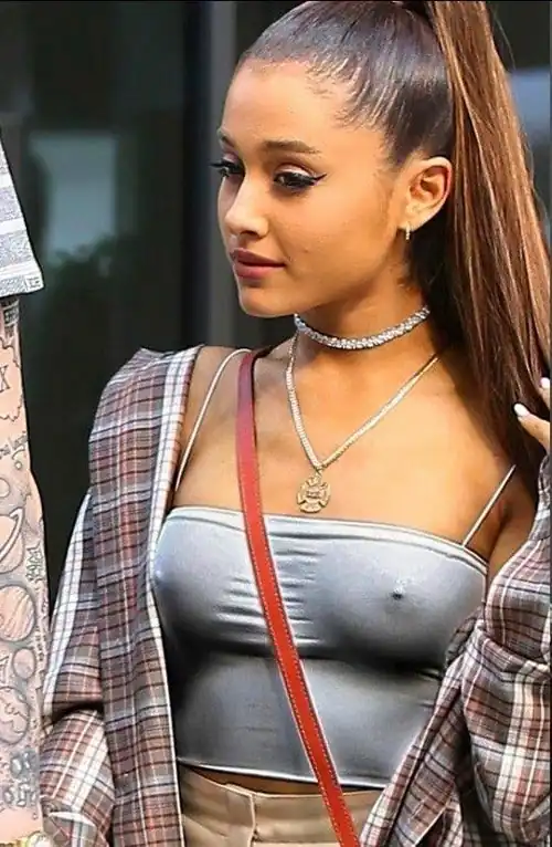 Ariana's nipples