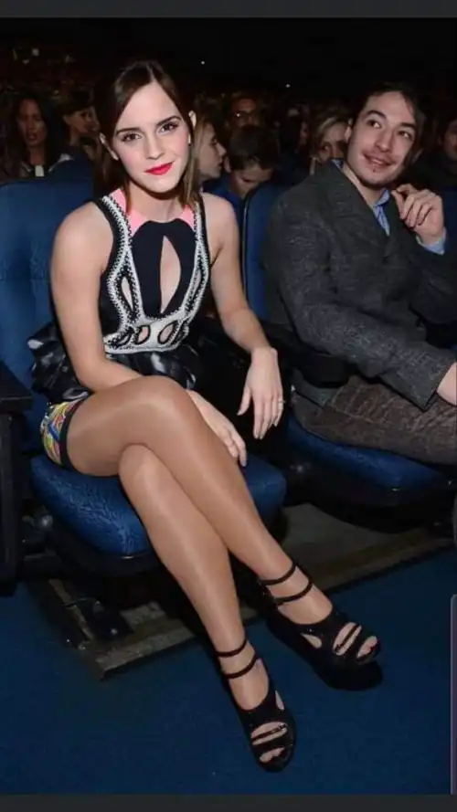 It doesn't matter what show/award this is. She stole the attention, and her legs stole the show, and that $30 pair of silky nylons is now worth $300