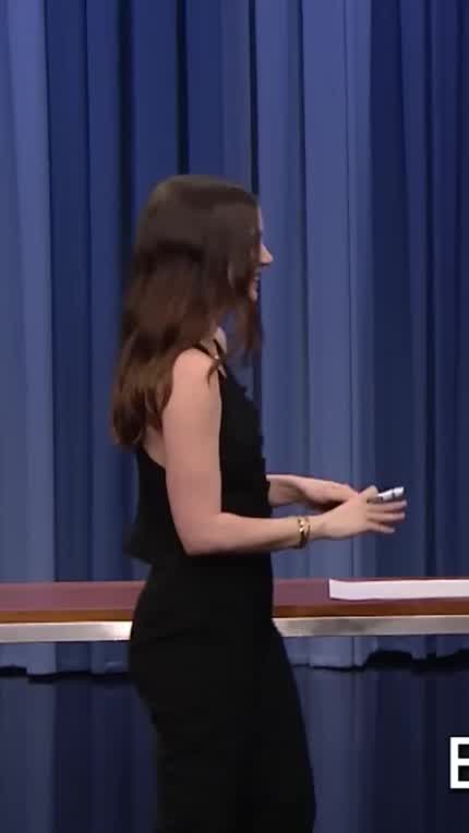Ana in Jimmy Fallon show