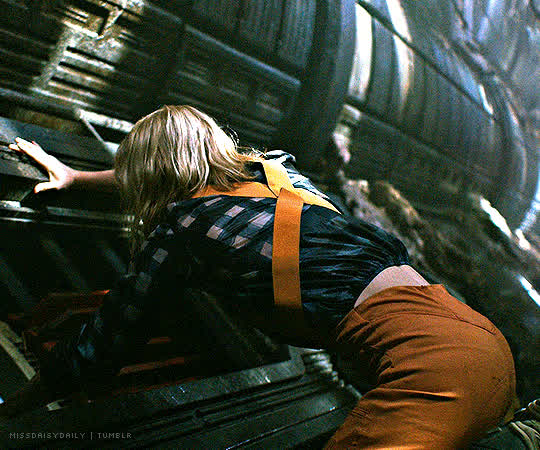Daisy Ridley Bum in Action