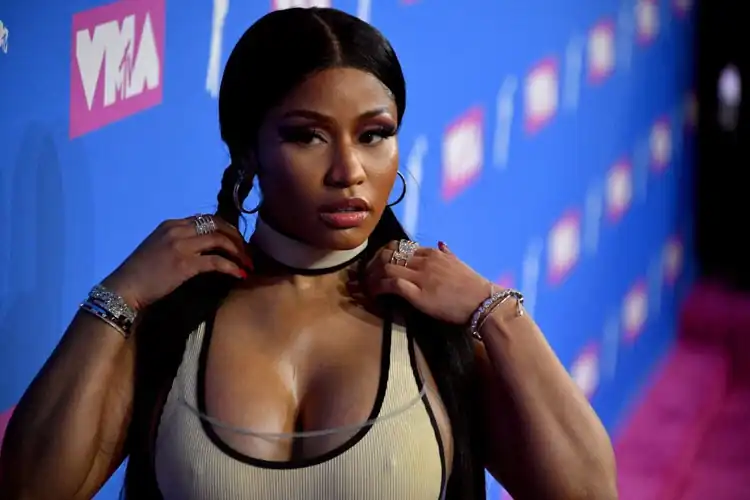 If we were neighbors, would you cum over every day to goon to Nicki? You can borrow my used fleshlight