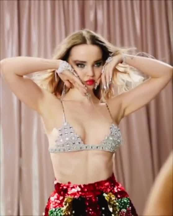 Dove cameron 