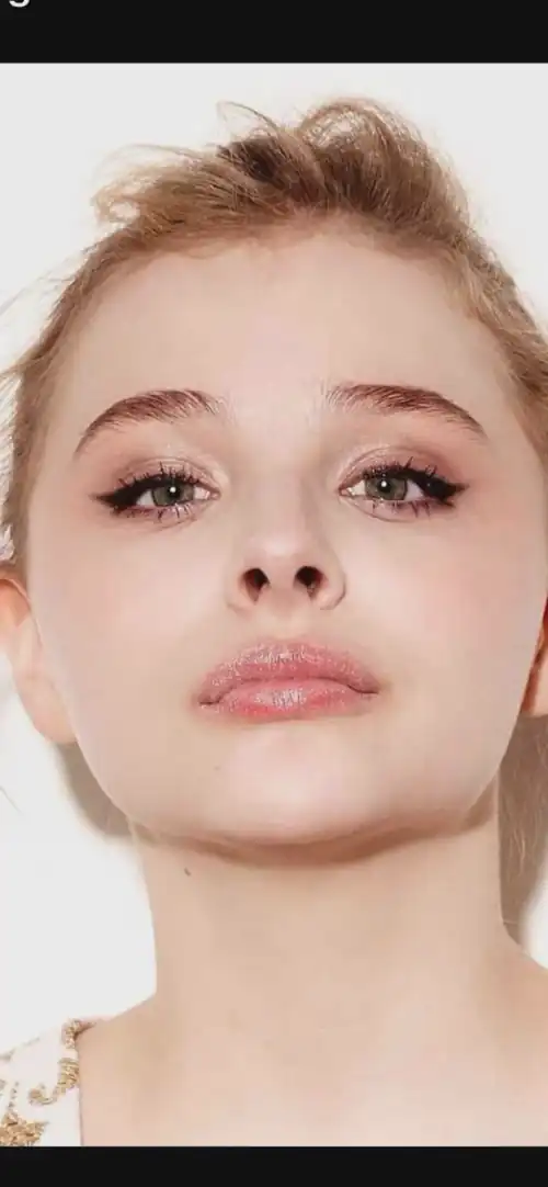 Chloe's pretty face