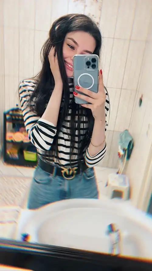7 July 2022 Instagram Story selfie