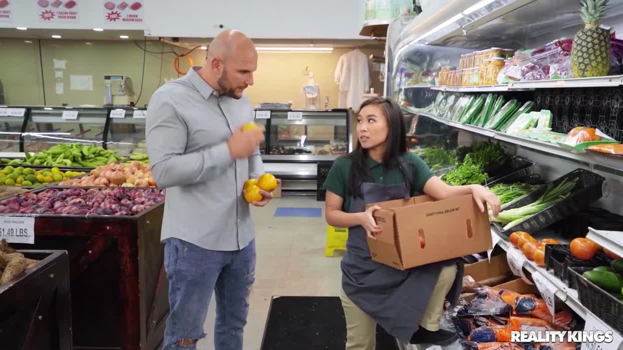 Kimmy Kimm - In The Grocery Store