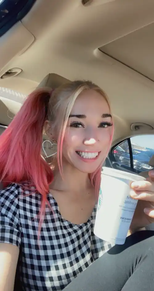 Girls finally started noticing me once I dyed my hair pink