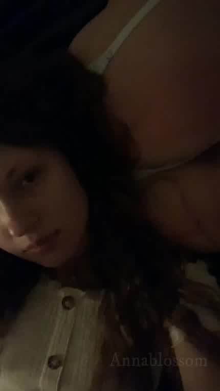 I filmed this girl from Tinder sucking my bf's cock