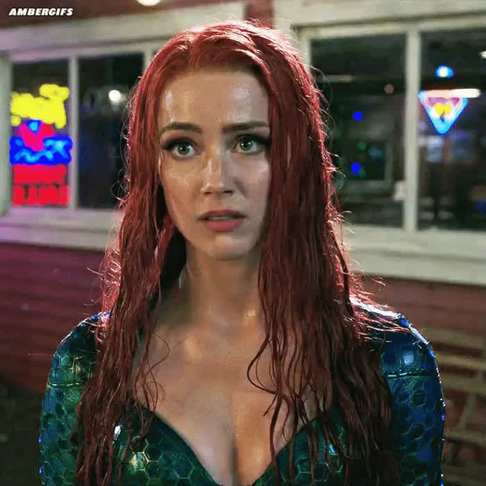  Amber looked so delicious in Aquaman