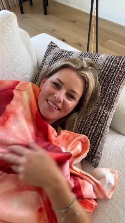Elizabeth Banks