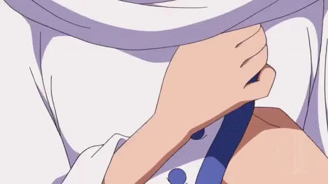 Nami showing her boobw