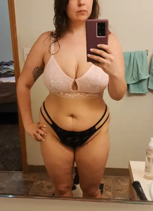 This mama recently lost 40lbs and is really feeling herself