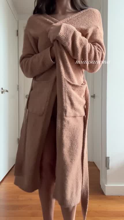 here's my petite body on full display 🤗