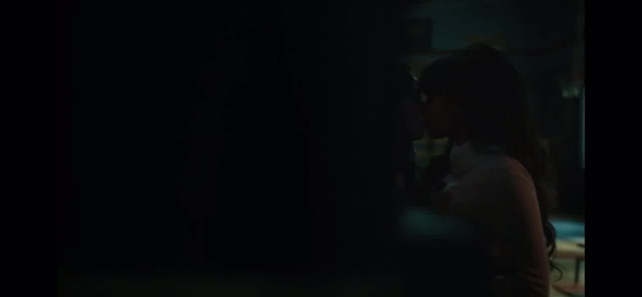 Cheryl & Toni kissing S7 Episode 8