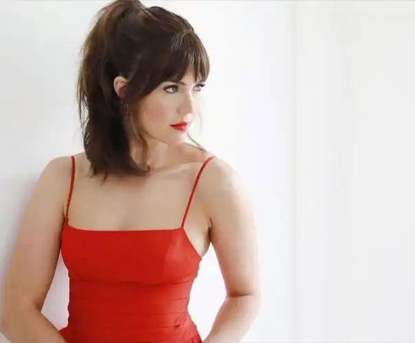 Dashing red
