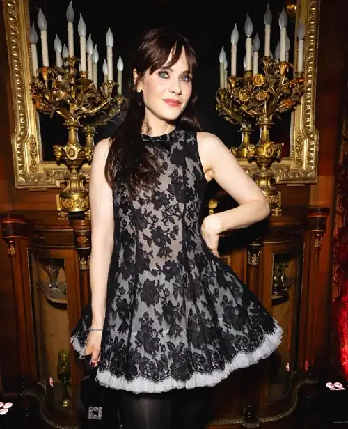 Zooey in Roger Vivier