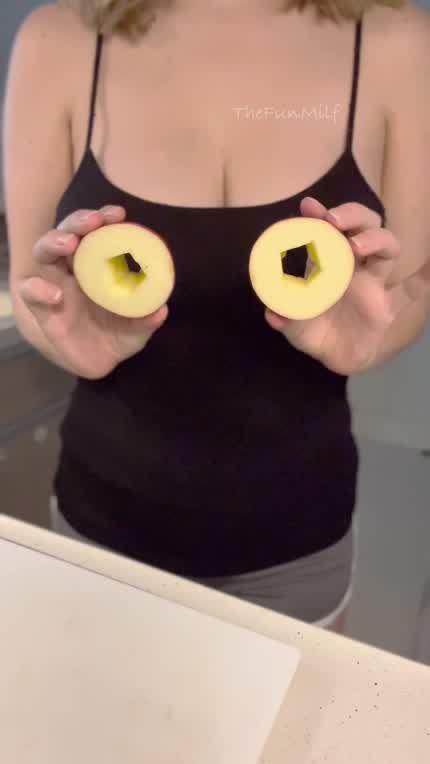 Did you even notice the apple!