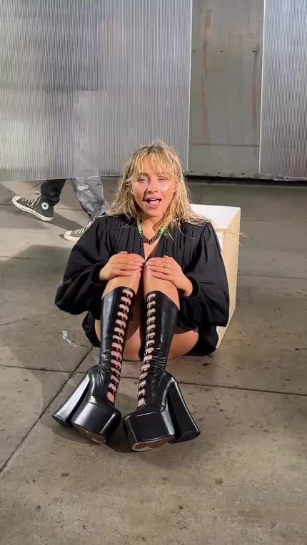 Who What Wear BTS November 2023