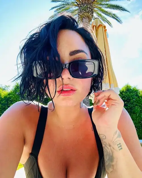 Demi under the sun (2023)