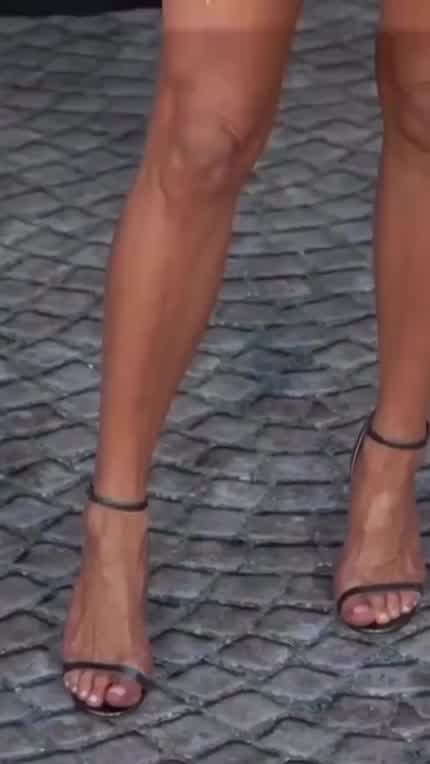Murder Mystery 2 Premiere Heels To Hair