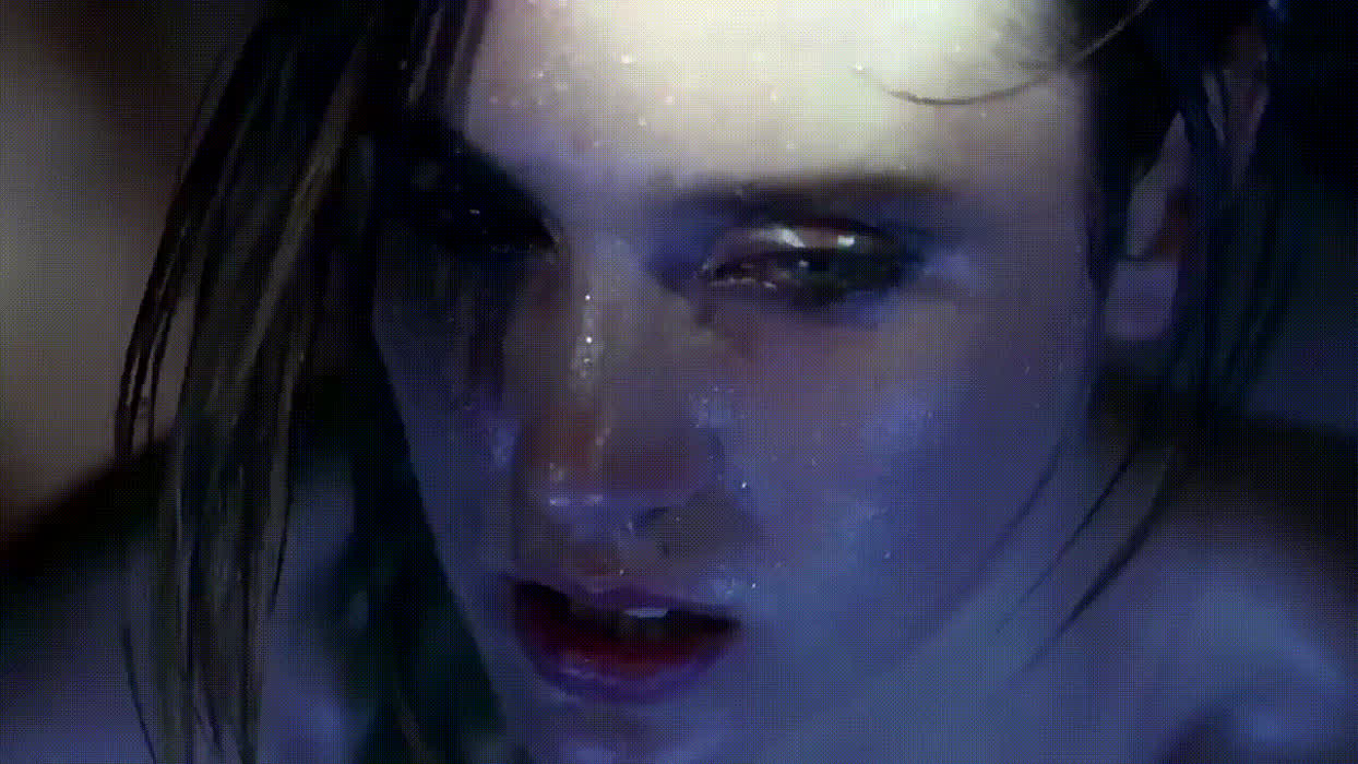 Jennifer Connelly, ass to ass scene 