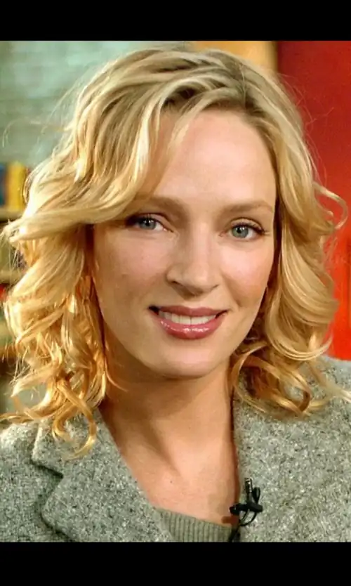 Happy birthday Uma! She turns 54 today. 