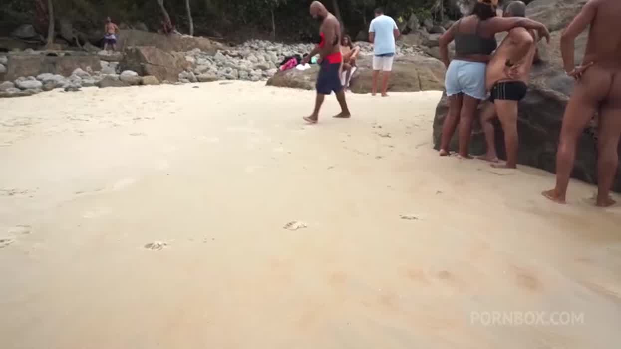 Threesome in front of everyone